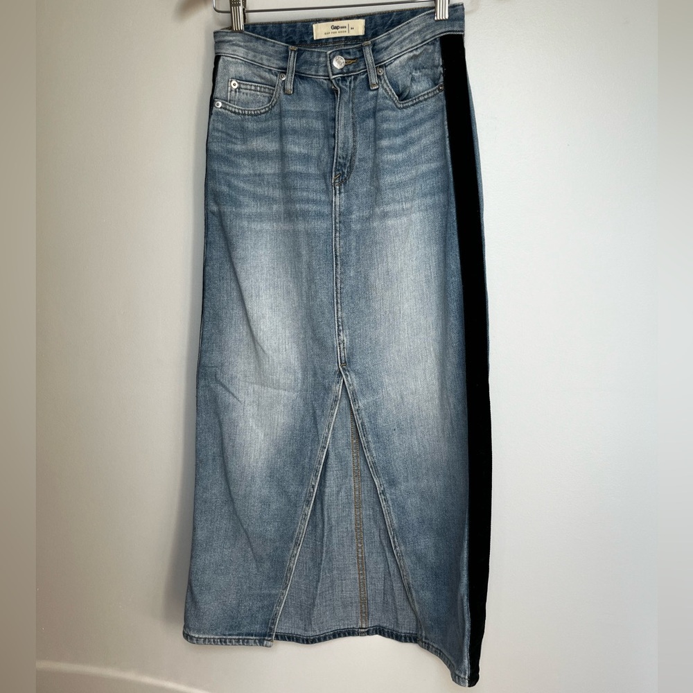Gap Denim Maxi Skirt with Black Side Panels and front slit - size 24